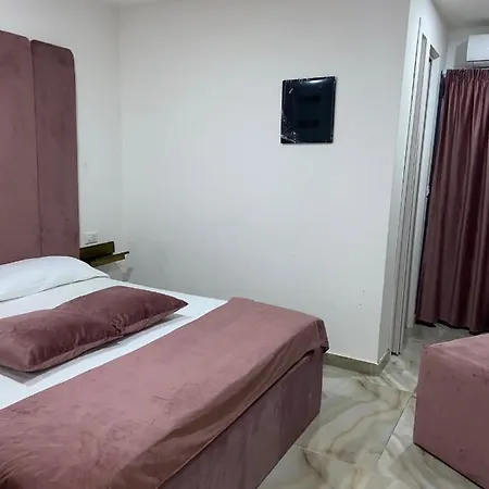 Luxury Hotel