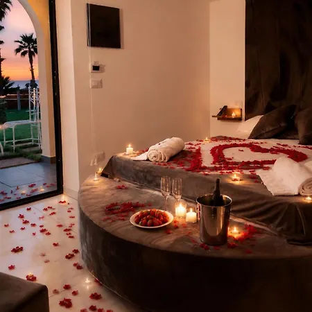 Luxury Hotel 3*