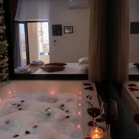 Luxury Hotel