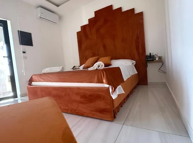 酒店 Luxury 3*